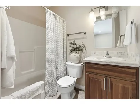 3562 Jake Mann Lane Florence OR 97439