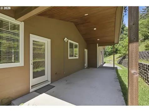 3562 Jake Mann Lane Florence OR 97439