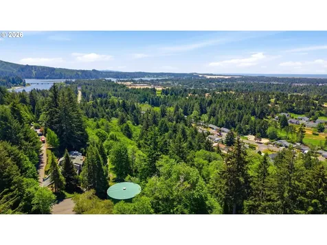 3562 Jake Mann Lane Florence OR 97439