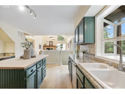 1473 Greentree Circle Lake Oswego OR 97034