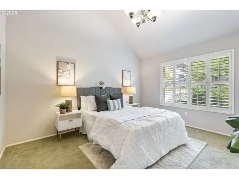 1473 Greentree Circle Lake Oswego OR 97034