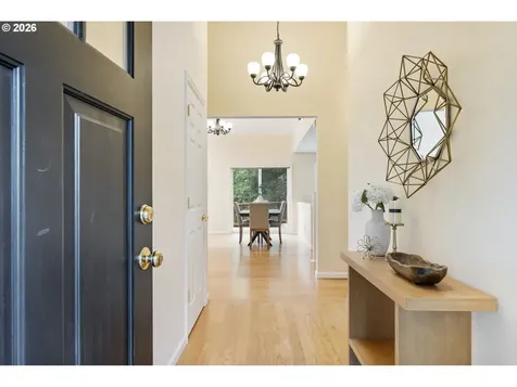 1473 Greentree Circle Lake Oswego OR 97034