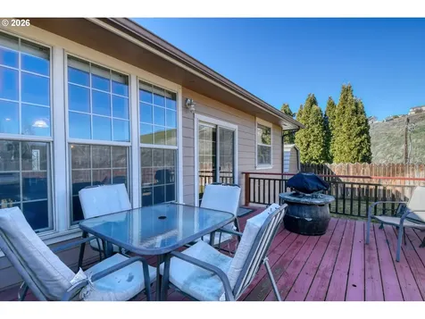 2175 NW Gilliam Avenue Pendleton OR 97801