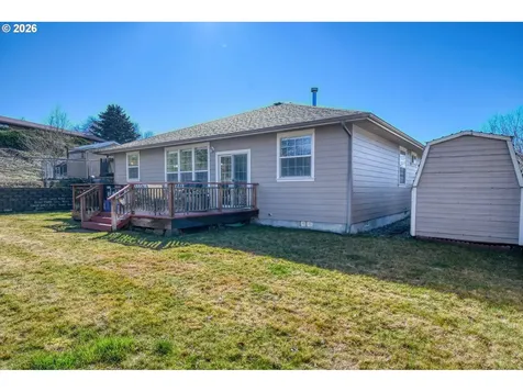 2175 NW Gilliam Avenue Pendleton OR 97801