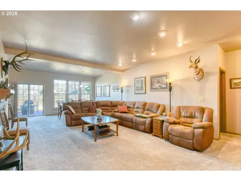 2175 NW Gilliam Avenue Pendleton OR 97801