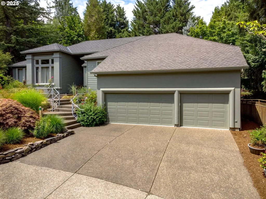 2485 Marylshire Lane Lake Oswego OR 97034