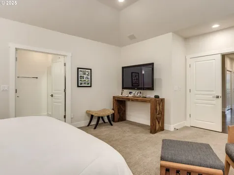 2485 Marylshire Lane Lake Oswego OR 97034