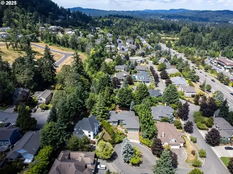 2485 Marylshire Lane Lake Oswego OR 97034