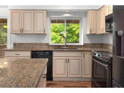 2960 SE 5th Street Gresham OR 97080