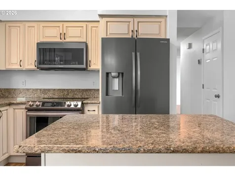 2960 SE 5th Street Gresham OR 97080