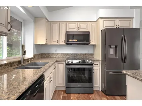 2960 SE 5th Street Gresham OR 97080