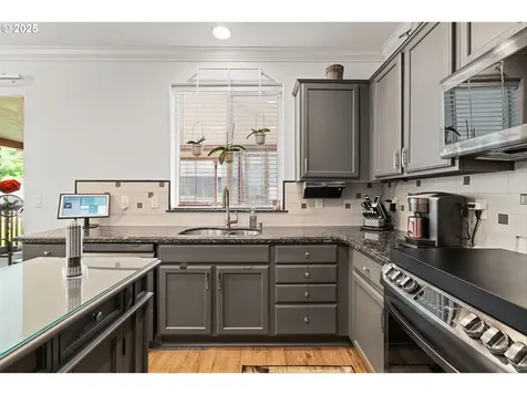 1926 SW 34th Street Gresham OR 97080