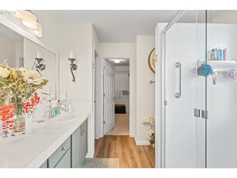 1926 SW 34th Street Gresham OR 97080