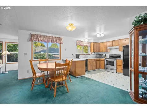 2706 SE Minter Bridge Road Hillsboro OR 97123