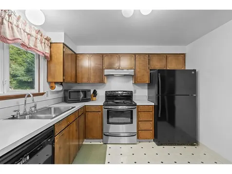 2706 SE Minter Bridge Road Hillsboro OR 97123
