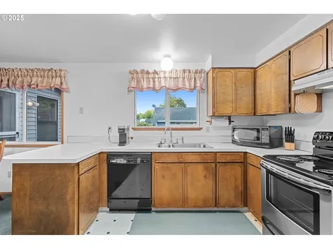 2706 SE Minter Bridge Road Hillsboro OR 97123