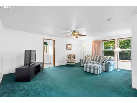2706 SE Minter Bridge Road Hillsboro OR 97123