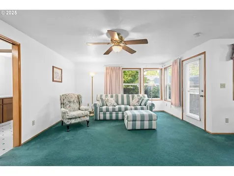 2706 SE Minter Bridge Road Hillsboro OR 97123