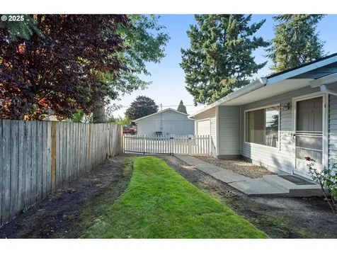 2706 SE Minter Bridge Road Hillsboro OR 97123