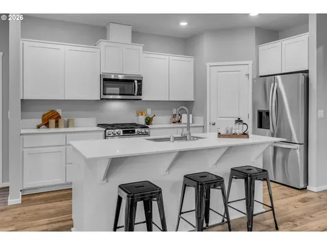 11325 NE 17th Street Vancouver WA 98684