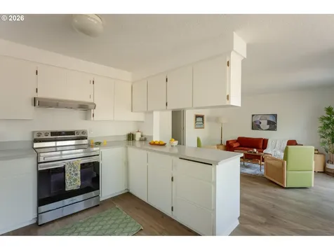 13017 SW Tearose Way Portland OR 97223