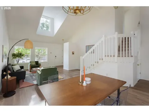 13017 SW Tearose Way Portland OR 97223