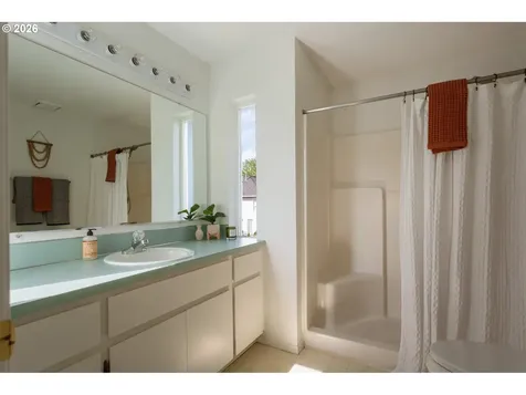 13017 SW Tearose Way Portland OR 97223