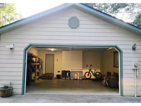 87444 Whistling Lane Bandon OR 97411