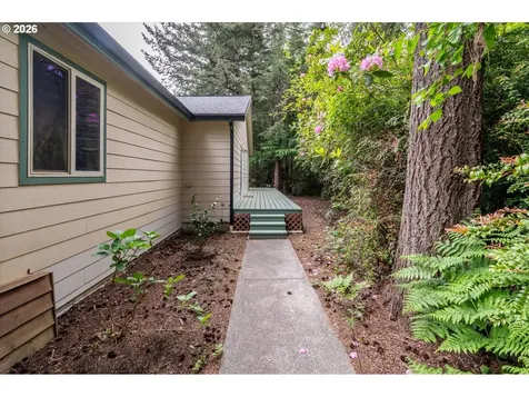 87444 Whistling Lane Bandon OR 97411