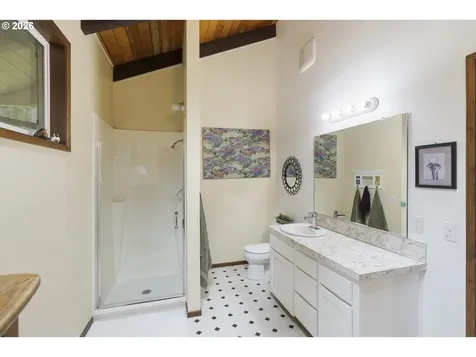 32575 NE Poison Oak Lane Newberg OR 97132