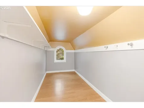 5625 N Greeley Avenue Portland OR 97217