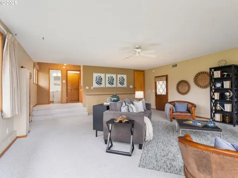 1864 N Country Club Drive Canby OR 97013