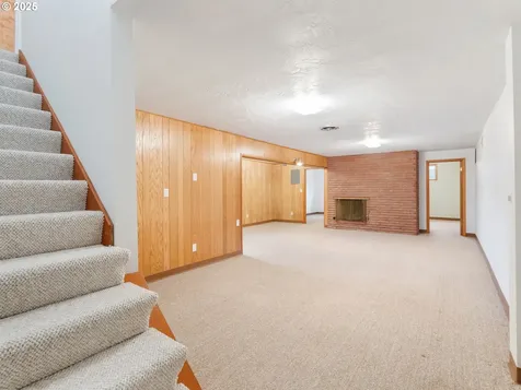 1864 N Country Club Drive Canby OR 97013