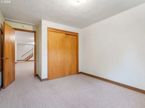 1864 N Country Club Drive Canby OR 97013