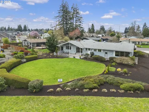 1864 N Country Club Drive Canby OR 97013