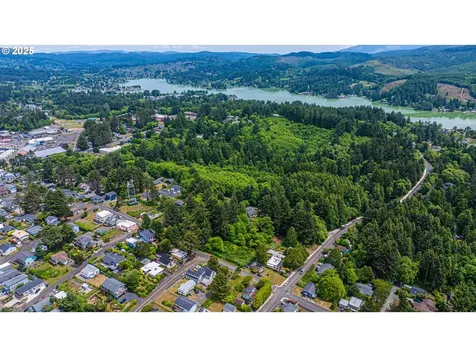 1500 1600 Blk NE Oar Avenue Lincoln City OR 97367