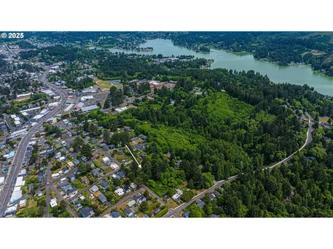 1500 1600 Blk NE Oar Avenue Lincoln City OR 97367