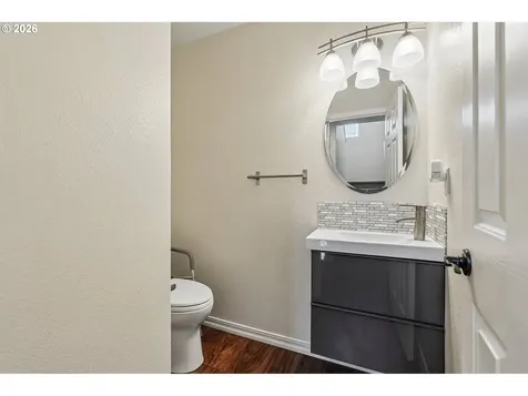5700 NE 82nd Avenue Vancouver WA 98662