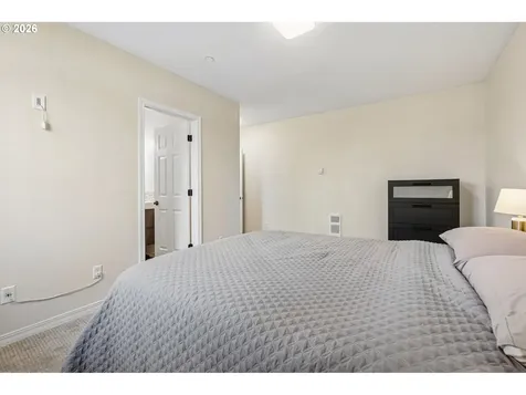 5700 NE 82nd Avenue Vancouver WA 98662