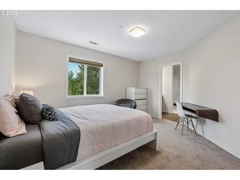 5700 NE 82nd Avenue Vancouver WA 98662