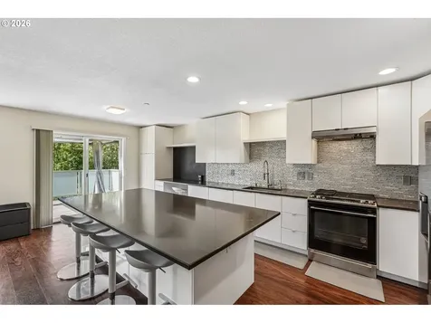 5700 NE 82nd Avenue Vancouver WA 98662