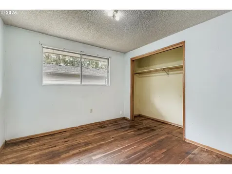 841 Washington Street Woodland WA 98674