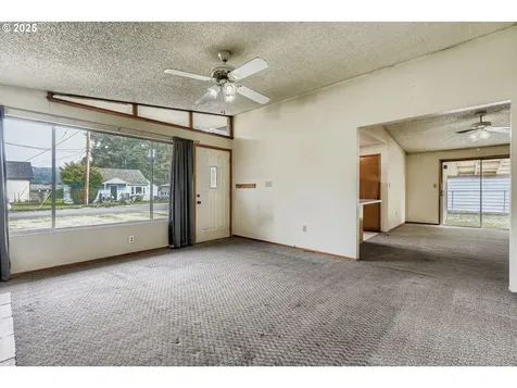 841 Washington Street Woodland WA 98674