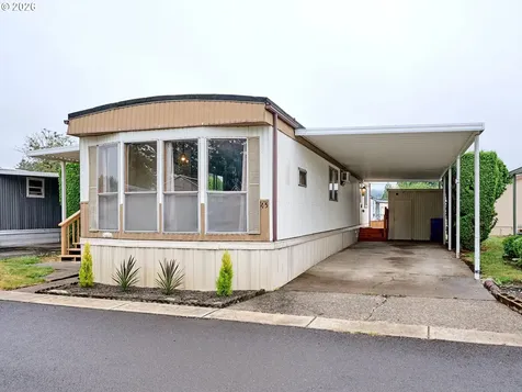 820 NW Wade Street Estacada OR 97023
