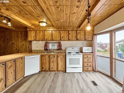 820 NW Wade Street Estacada OR 97023