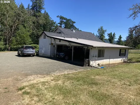 77698 Dugan Lane Cottage Grove OR 97424