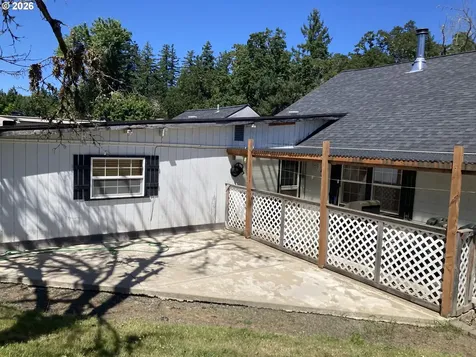 77698 Dugan Lane Cottage Grove OR 97424