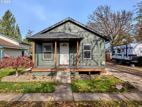 1006 Well Street Silverton OR 97381