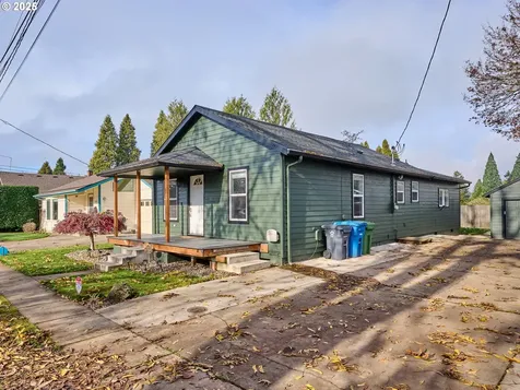 1006 Well Street Silverton OR 97381