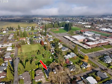 1006 Well Street Silverton OR 97381